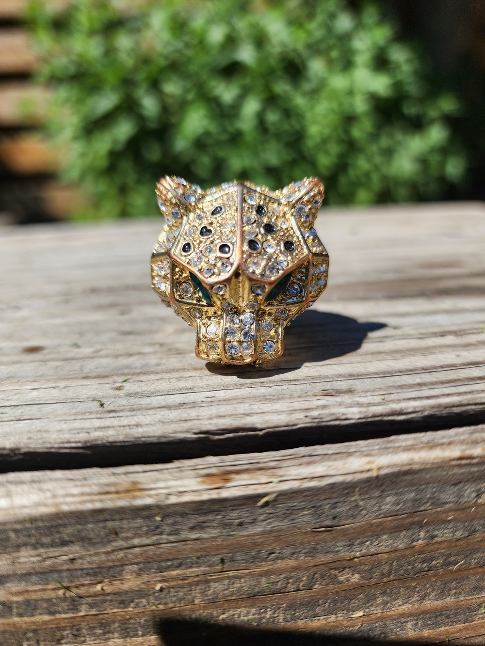 Gold Crystal Panther Head Ring, Fits SizeS 7 & Up. Easily Stretches! - Picture 2 of 7